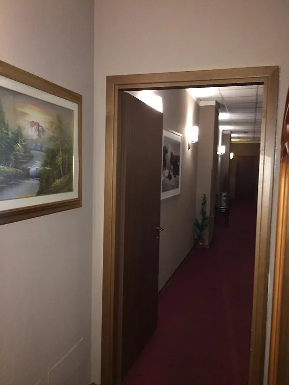 Royal Hotel Milan 3*,  Italy